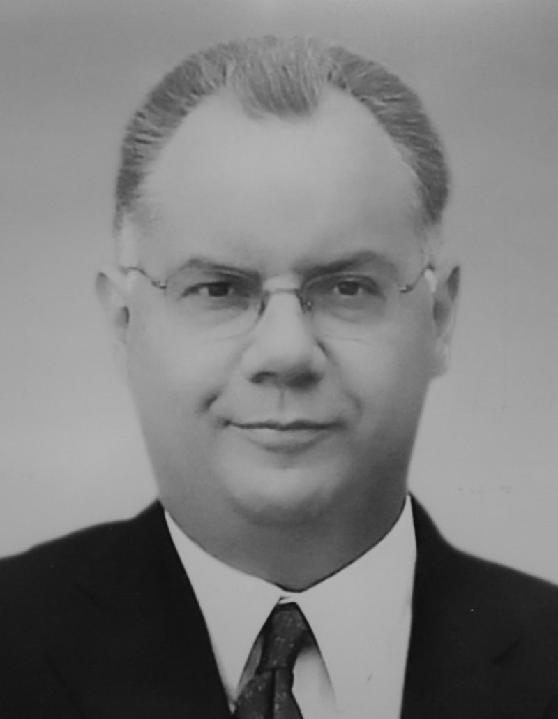 Dr. Germán Fajardo Dolci